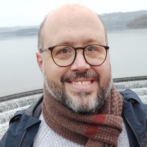 Dr Paul Marshall